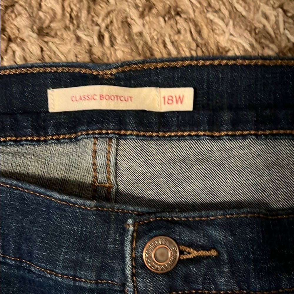 Levi's Blue Boot Cut Jeans Medium Wash - Picture 3 of 5